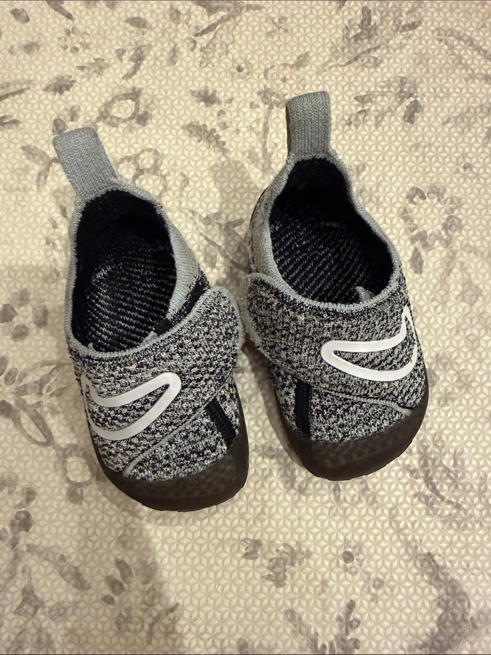 Nike Swoosh 1